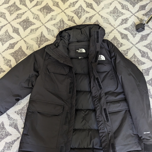 Men's medium down filled North face jacket - Picture 2 of 3